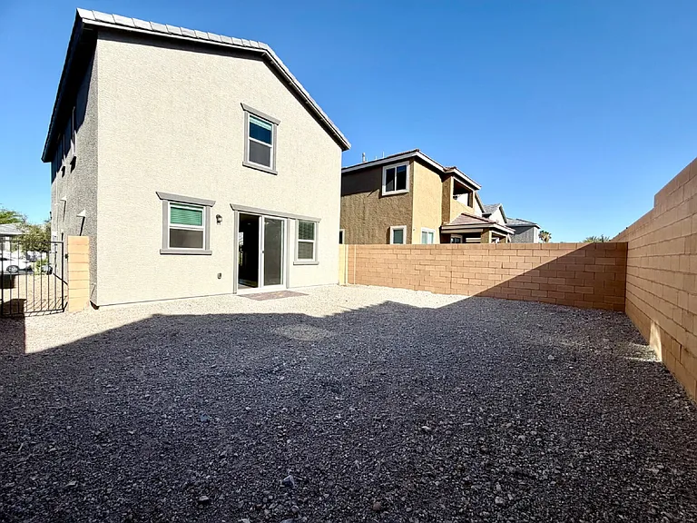 5039 Tranquil View St — Photo 13
