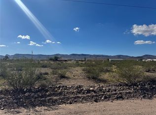 4795 N Ehrenberg Rd, Golden Valley, AZ 86413