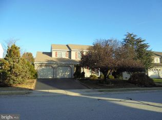 185 Laurel Dr, Mount Wolf, PA 17347