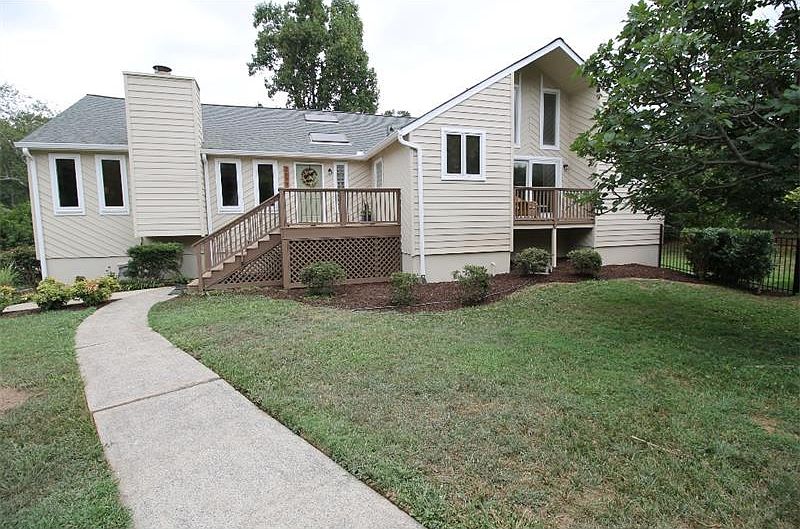 1st image of 2699 Shadow Bluff Dr NE