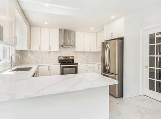 5370 Ruperts Gate Dr, Mississauga, ON L5M5C5