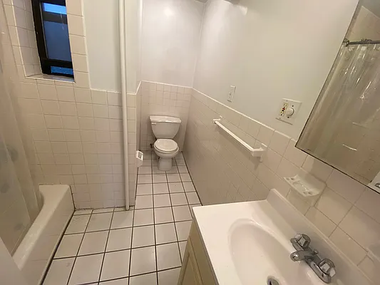 Rented by Bond New York | media 9