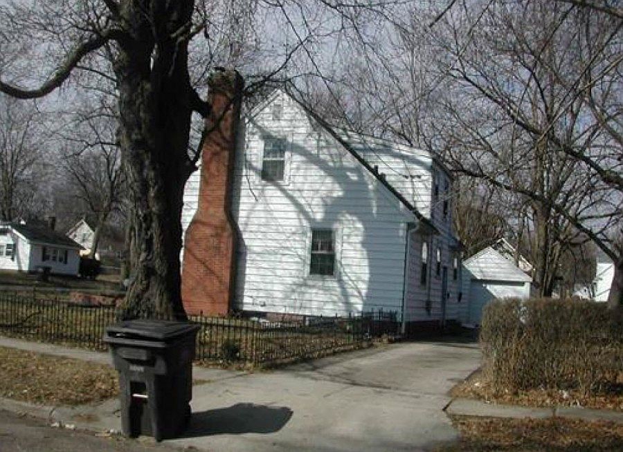 2nd image of 1324 E Tiffin Ave