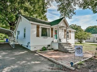 132 Almond Rd, Mooresville, NC 28115