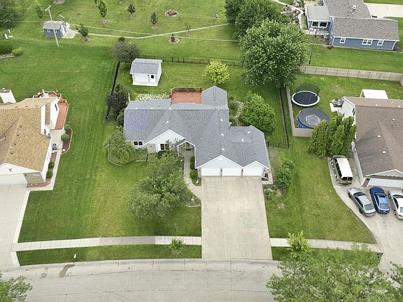 4th image of 2615 Candlewick Dr