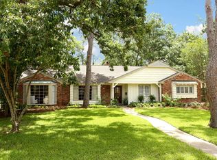 274 Stoney Creek Dr, Houston, TX 77024