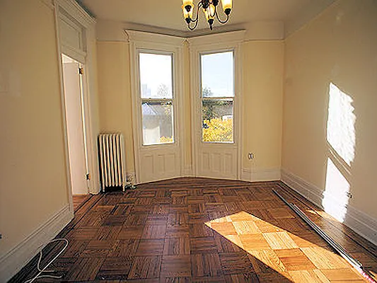 Rented by Waverly Realty Associates | media 3