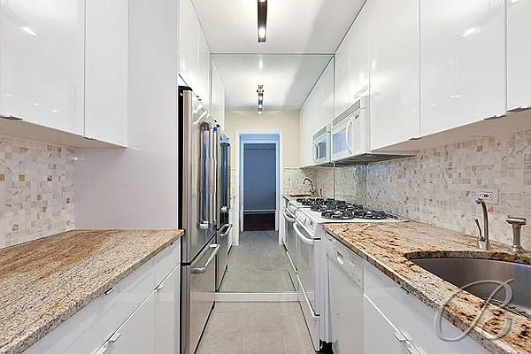 Sold by Bellmarc Realty | media 22