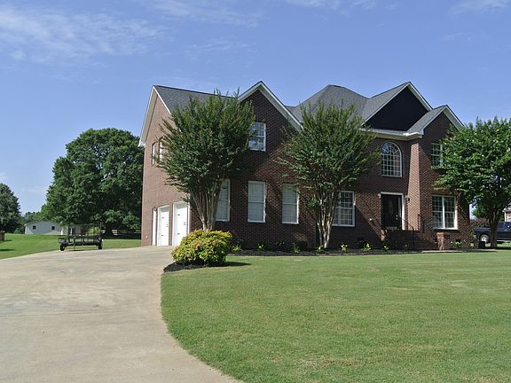 2nd image of 366 Benford Dr