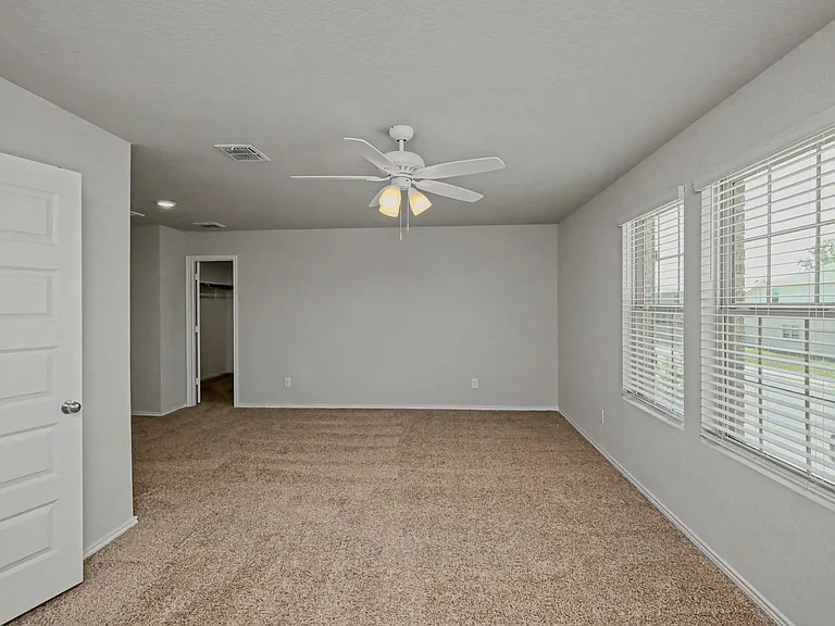 5602 Daniel Way — Photo 13