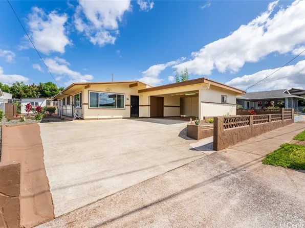 1472 Kuahaka St, Pearl City, HI 96782