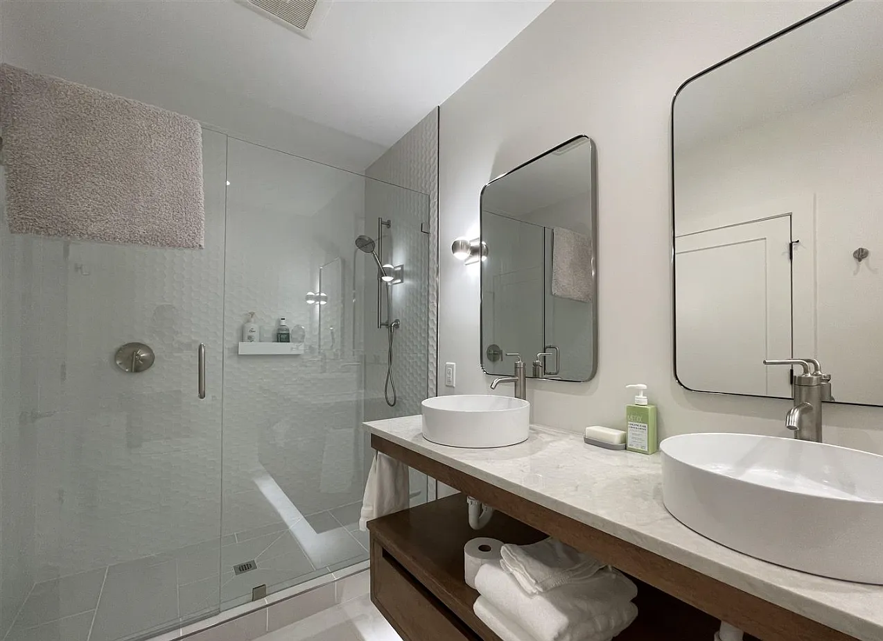 80 Ritter Road East - A — Photo 2