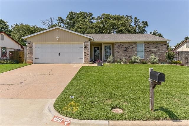1st image of 4807 French Wood Dr