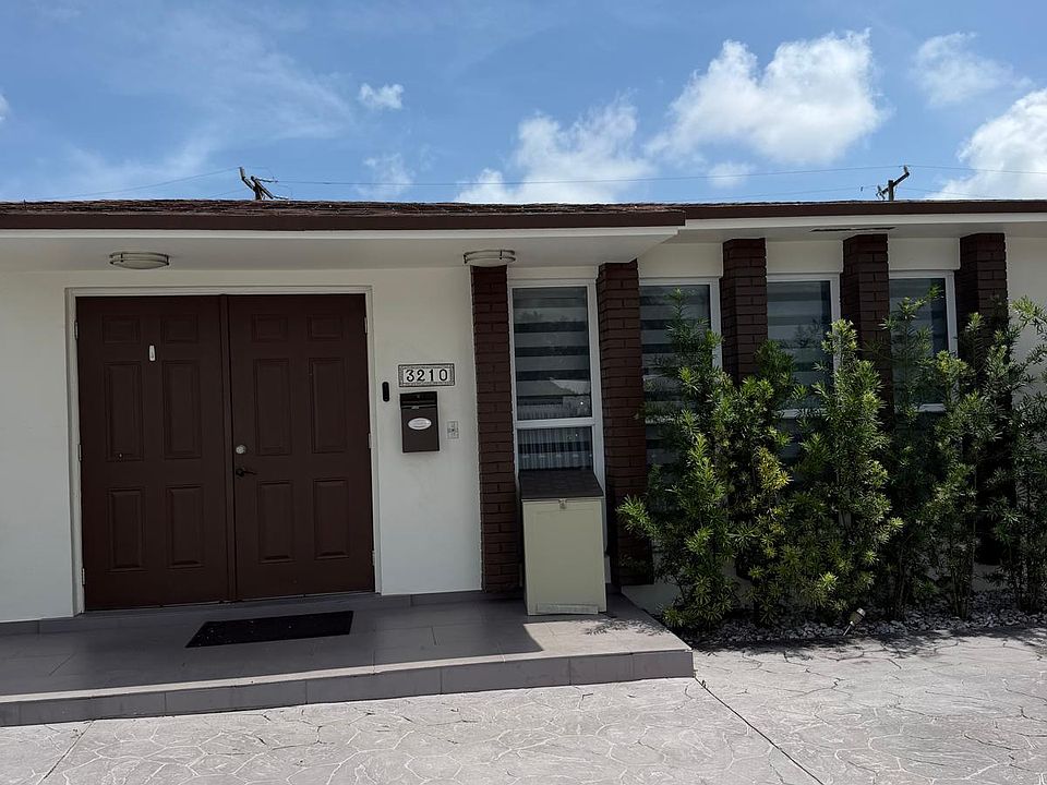 1st image of 3210 SW 24th Ter