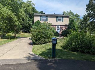 600 Partridge Dr, Cranberry Township, PA 16066