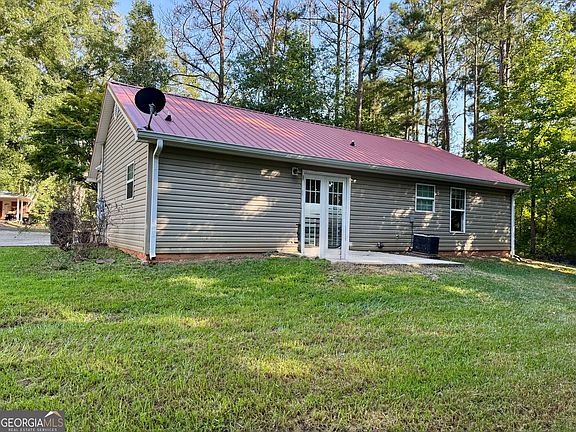 2nd image of 101 Mineral Springs Rd