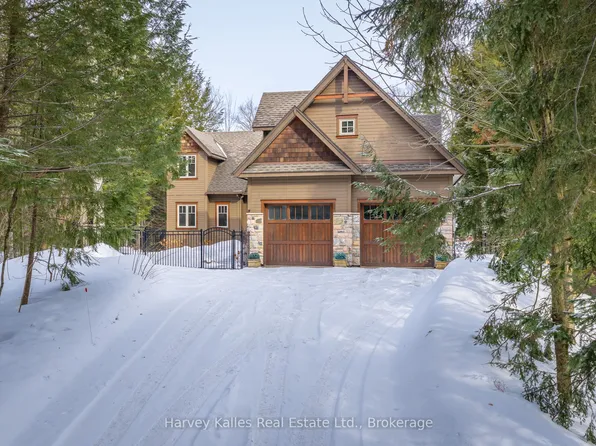 55 Clubhouse Dr, Huntsville, ON P1H 1B1