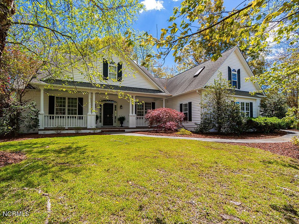 1st image of 702 Lord Granville Drive