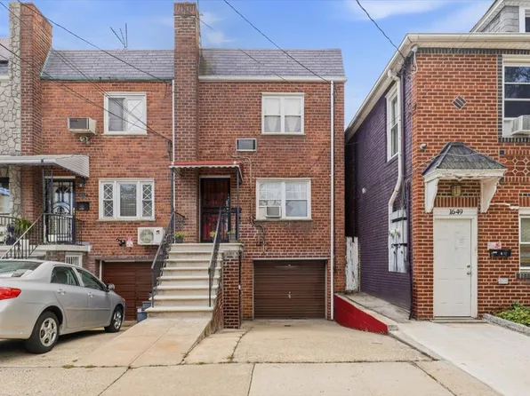 1647c Radcliff Avenue image 1 of 16