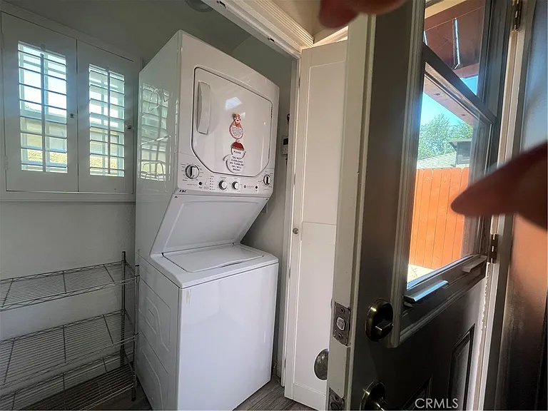 8917 Krueger St — Photo 10