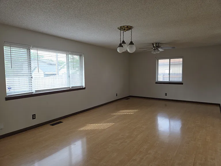 2225 N Farmstead St — Photo 7