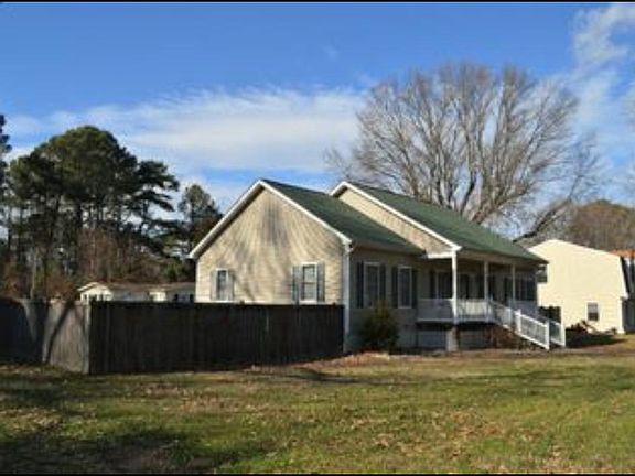 3rd image of 14 Piney Forest Dr