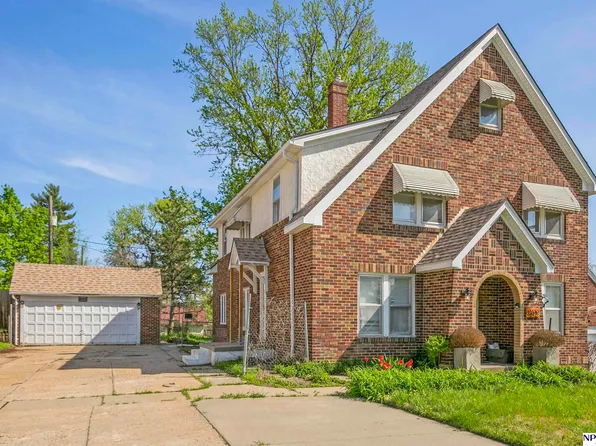 4612 Bedford Ave, Omaha, NE 68104