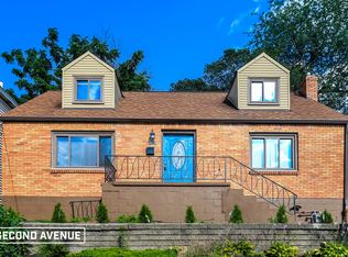 2015 Plainview Ave, Pittsburgh, PA