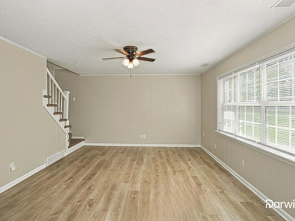 3rd image of 1891 Grovehaven Dr