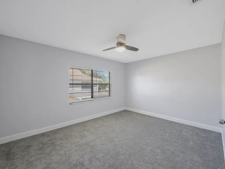 200 Westwood Ter N #198 — Photo 14