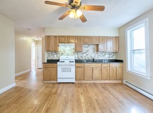29 Simon St APT 1, Beverly, MA 01915