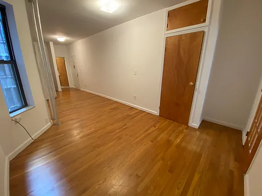 Rented by GreenVill Real Estate LLC | media 5