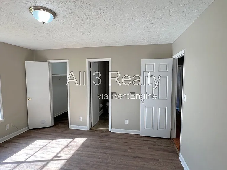 561 Dunbarton Rd — Photo 24