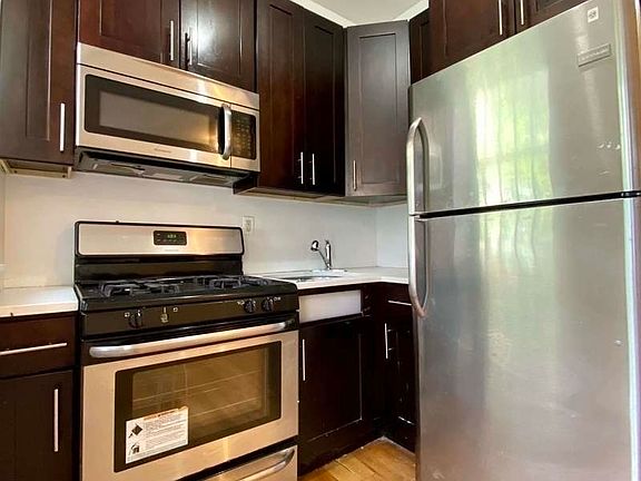 3rd image of 735 Rogers Ave #G2