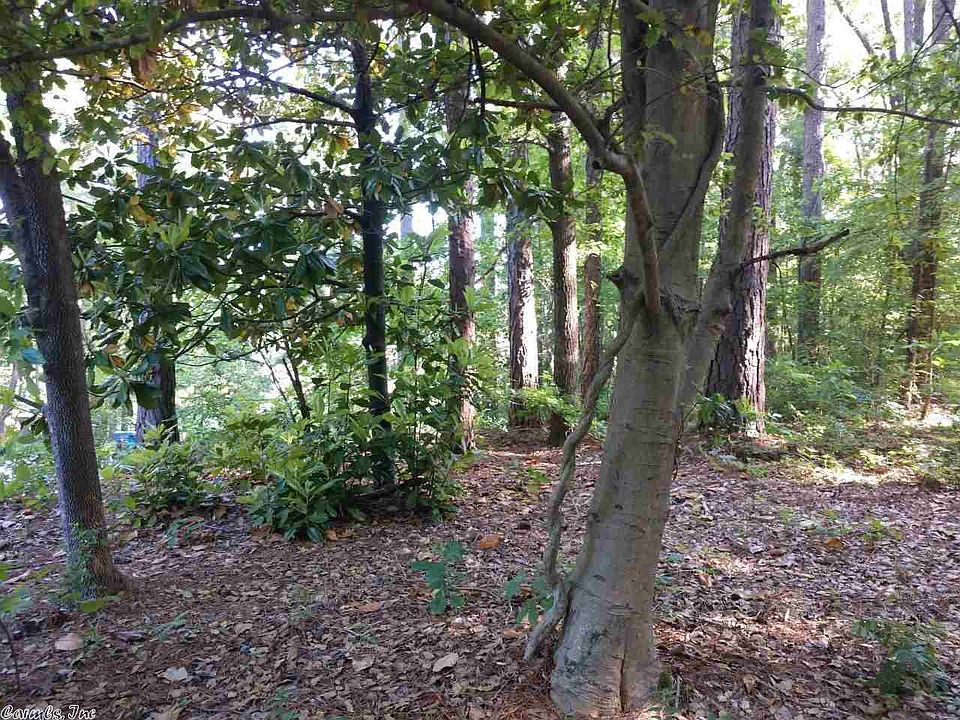 2nd image of 606 Mills Park Rd