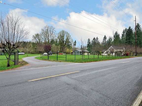 4th image of 13810 NE 172nd Ave