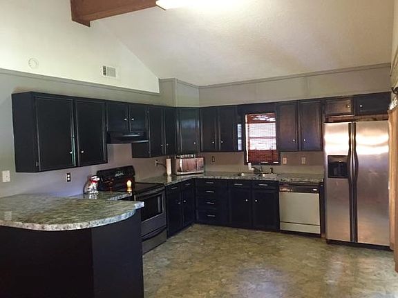 5th image of 1834 Live Oak St