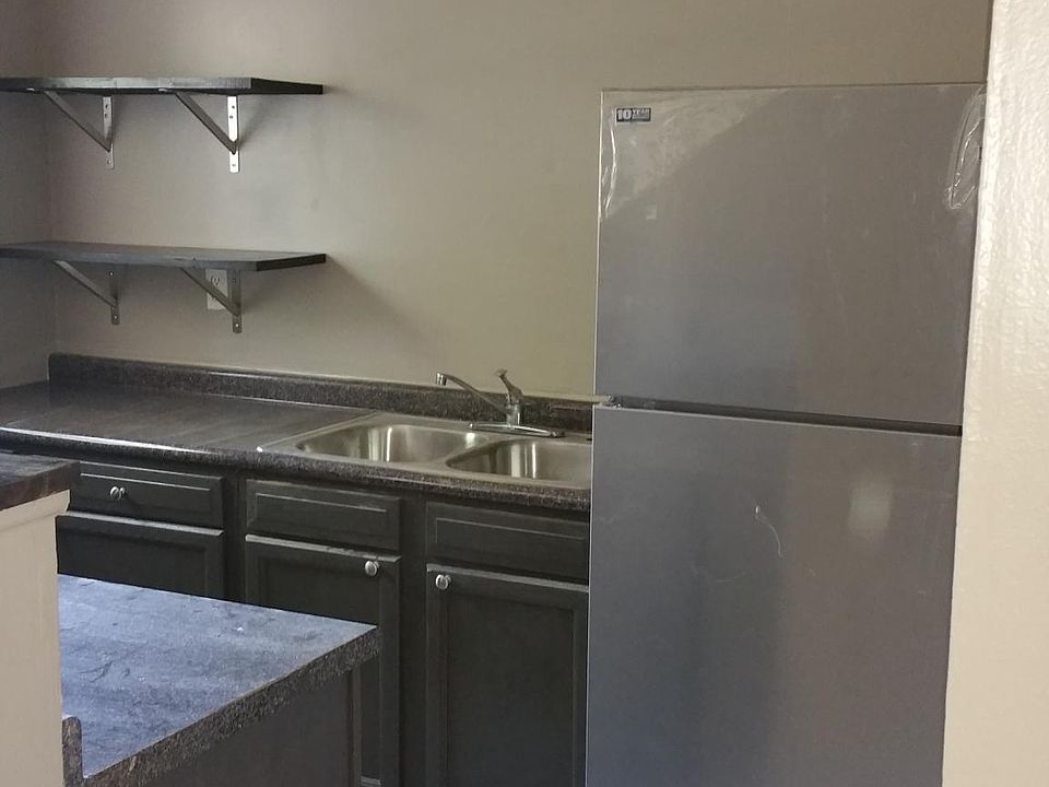 Kitchen with Island