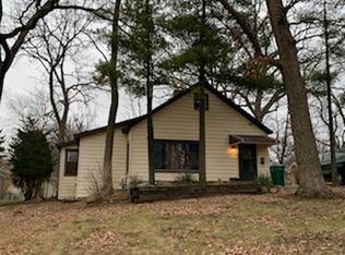 733 Ridge Rd, Lemont, IL 60439