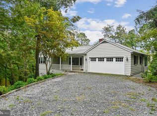 399 Valley Stream Rd, Severna Park, MD 21146