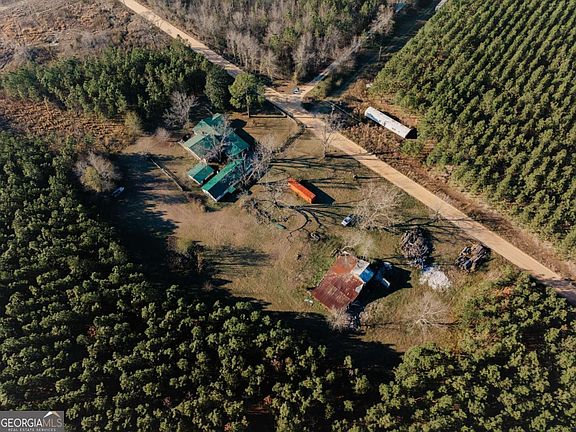 4th image of 858 Hoke Ogden Rd