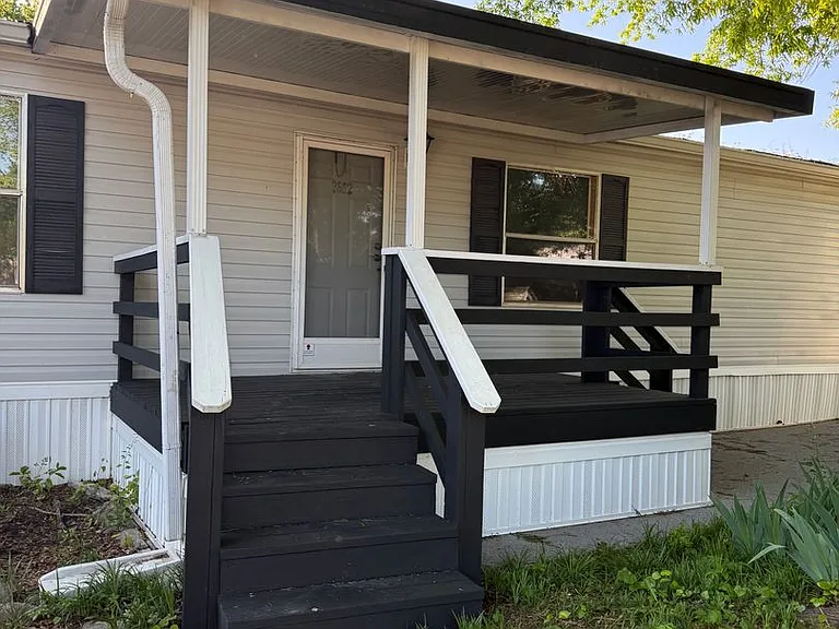 3602 Wellington Ln — Photo 85