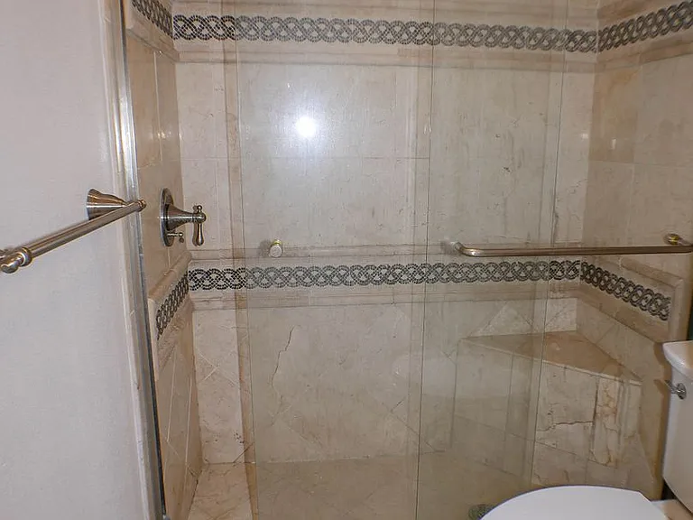 7509 Draper Ave #305 — Photo 25