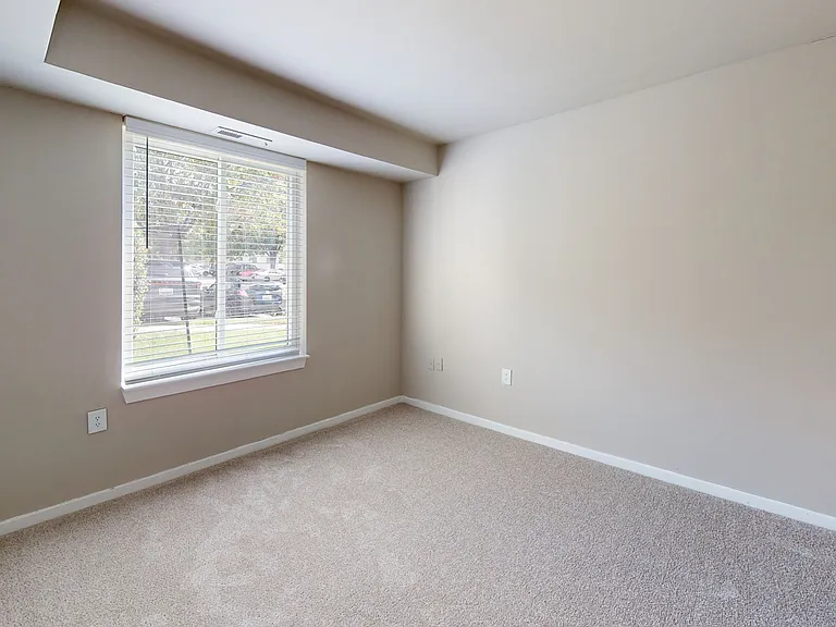 Seneca Place — Photo 96