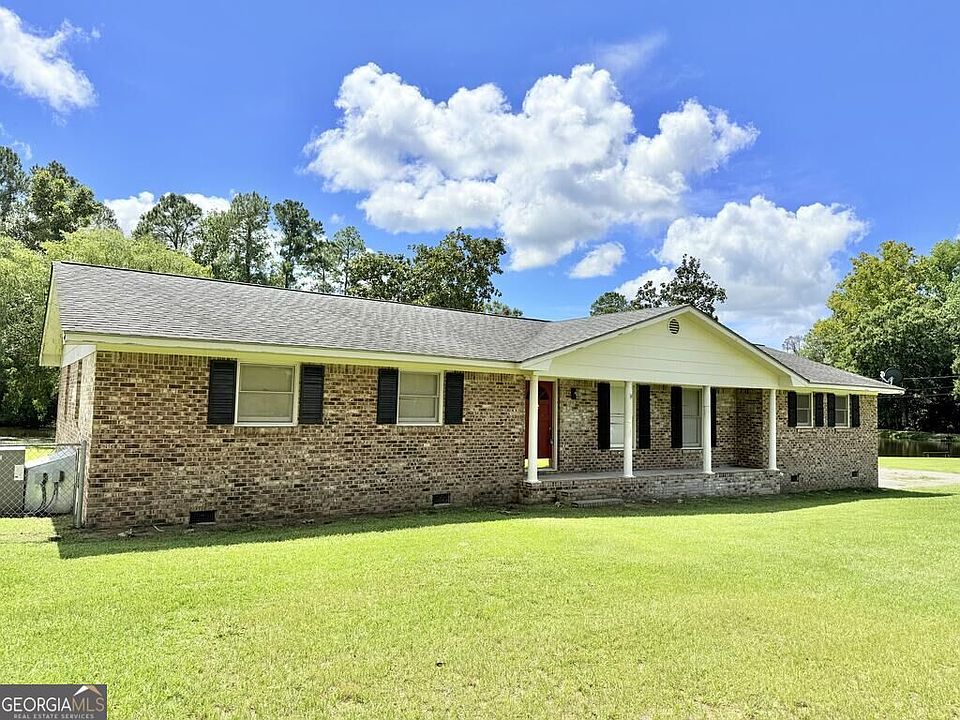 1st image of 2002 Golden Rd W #Na
