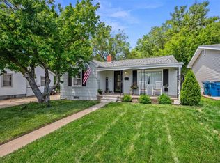 831 Spring Ave, Saint Charles, MO 63301