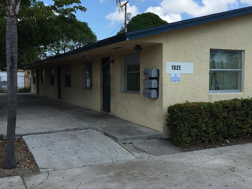 1st image of 1025 S F Street