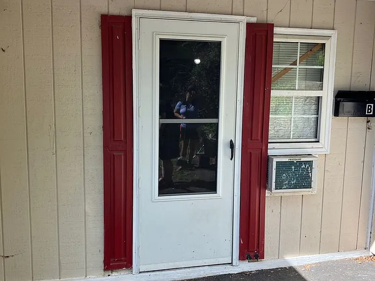 2 Richmond Hill Dr #B — Photo 1