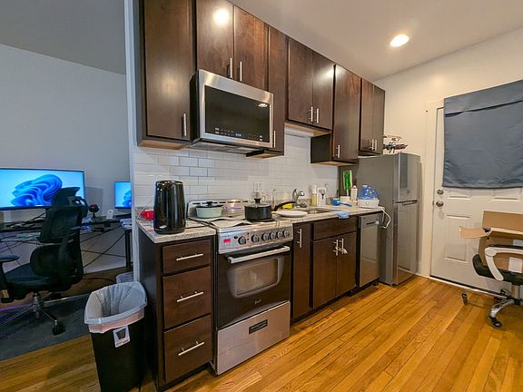 3rd image of 4847 N Kimball Ave #3F