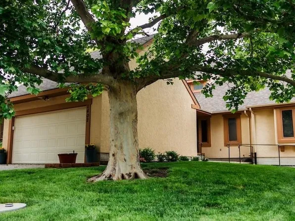 1402 Highland Ter, Dodge City, KS 67801